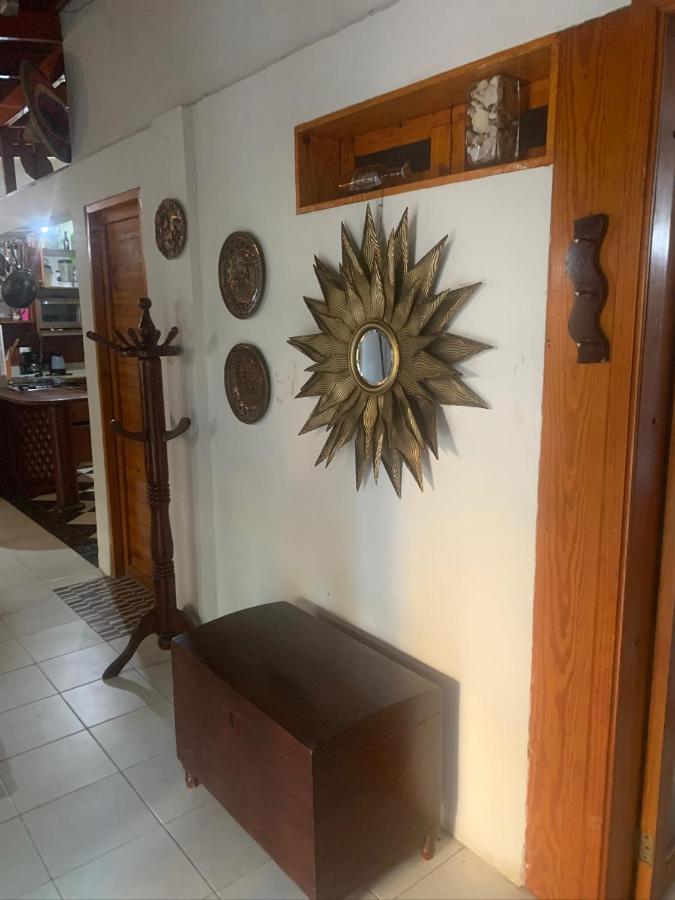 Hostal Casaluna San Andres エクステリア 写真