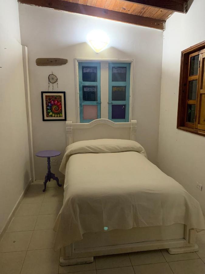Hostal Casaluna San Andres エクステリア 写真