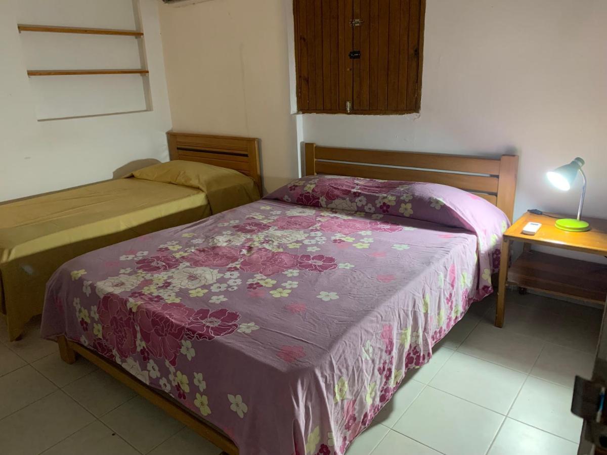 Hostal Casaluna San Andres エクステリア 写真